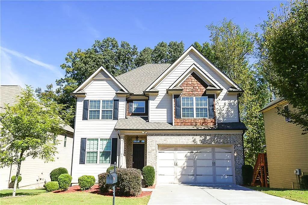 4 bed, 2.5 bath, 2754 sqft, $2,895 — Photo 1