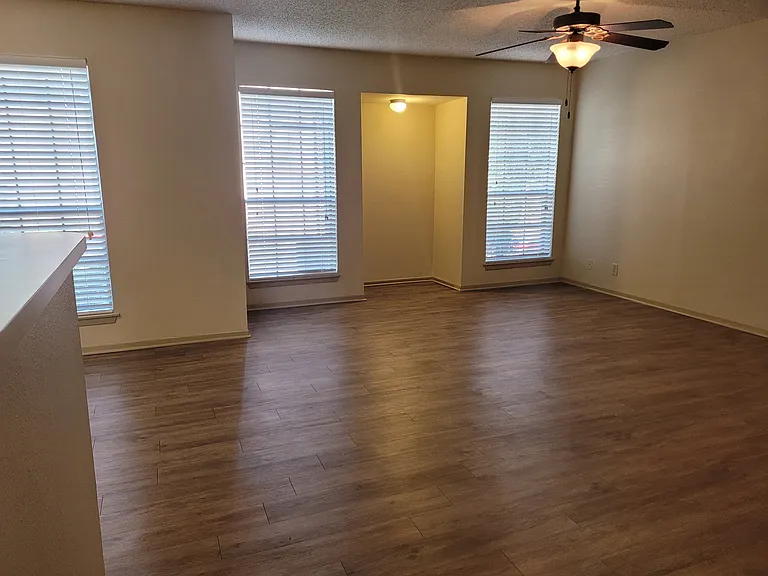 Chappell Hill Apartments — Photo 66