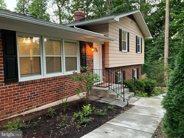 1308 Washington Dr, Stafford, VA 22554