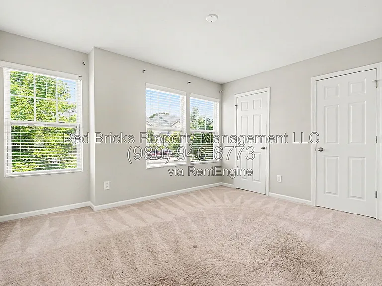11325 Deer Chase Ln — Photo 15