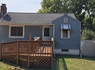 307 22nd Pl, Clinton, IA 52732