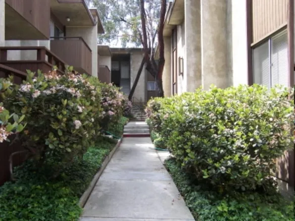 Fiesta, 5150 Balboa Arms Dr APT E8, San Diego, CA 92117