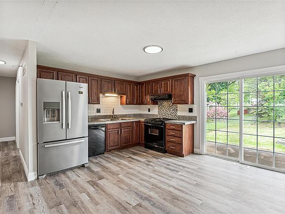 4th image of 2425 Calle Vista Dr