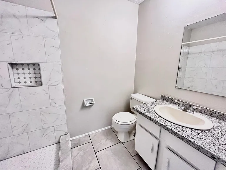 3021 Sycamore Ave #8 — Photo 11