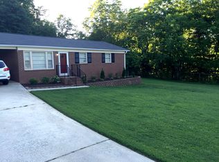 2033 Fleetwood Dr, Gastonia, NC 28054