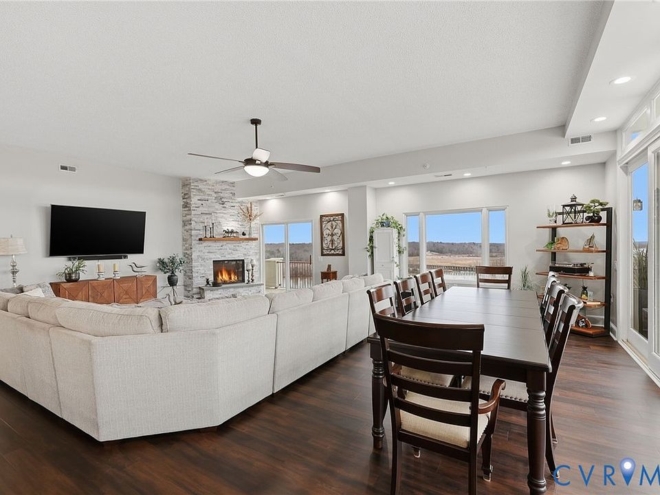 1st image of 301 Beacon Ridge Dr Unit 804