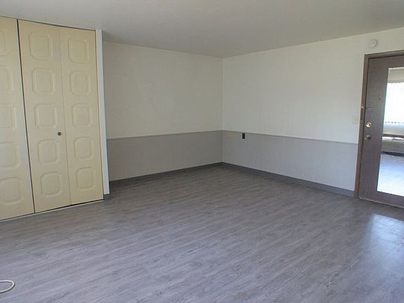 4th image of 1901 Texas Ave #131