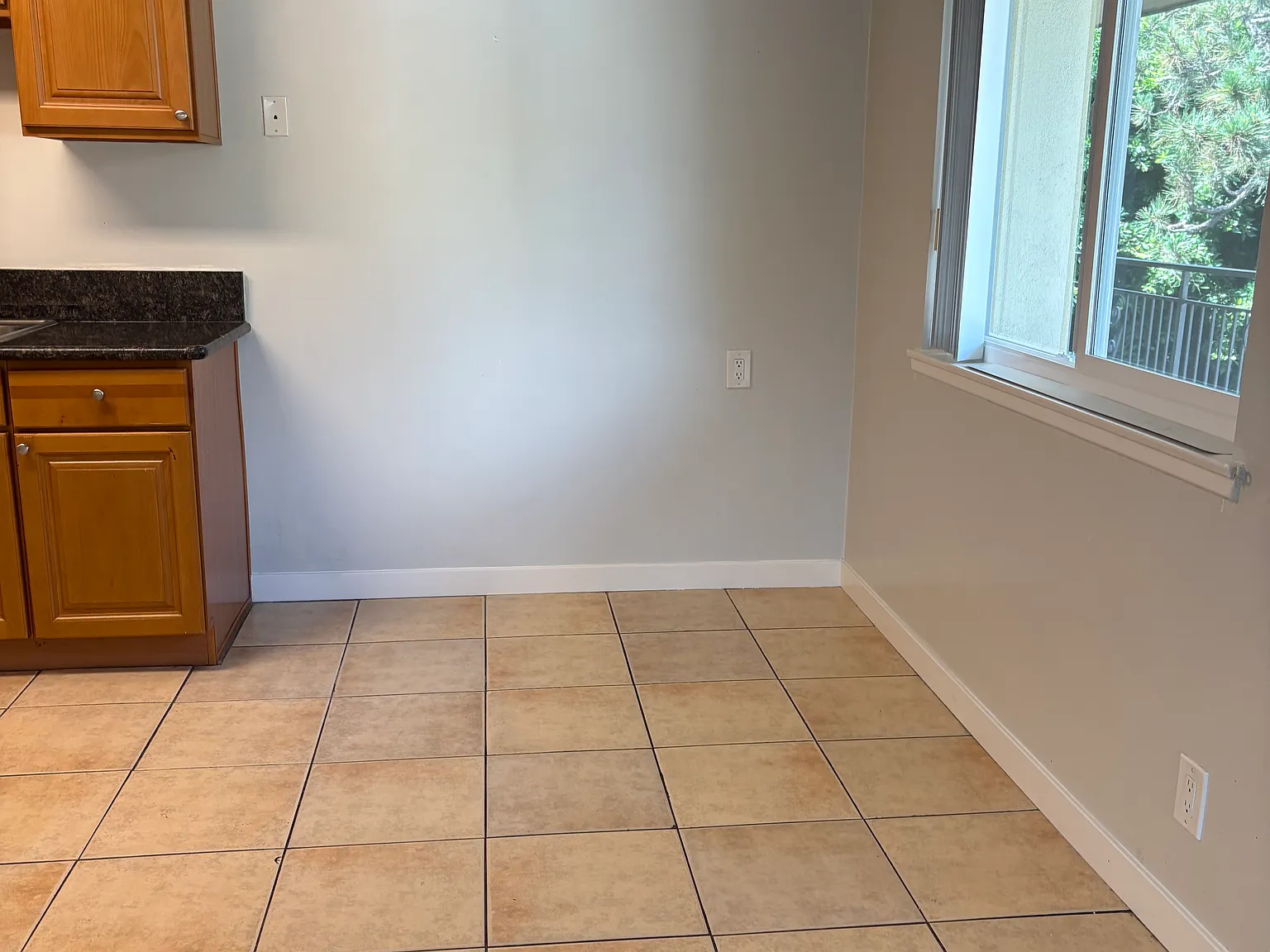 2 bed, 800 sqft, $2,495 — Photo 2