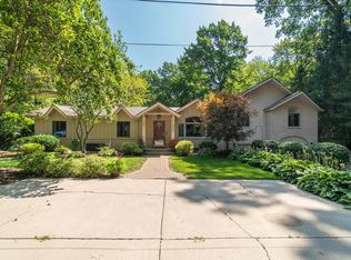 3850 Tahoe St, Commerce Township, MI