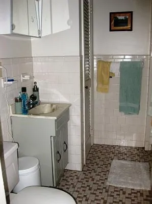 842 Beacon St #2 — Photo 3