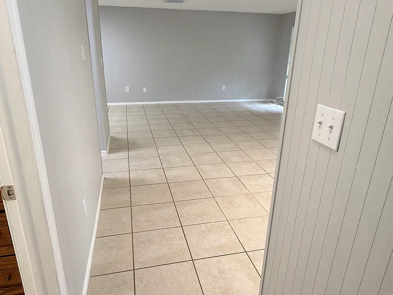 1116 Grantwood Ave — Photo 15