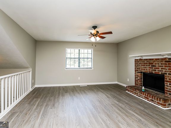 3rd image of 2212 Cedar Creek Ln