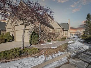 14898 Stoney Brook Dr W, Shelby Township, MI 48315