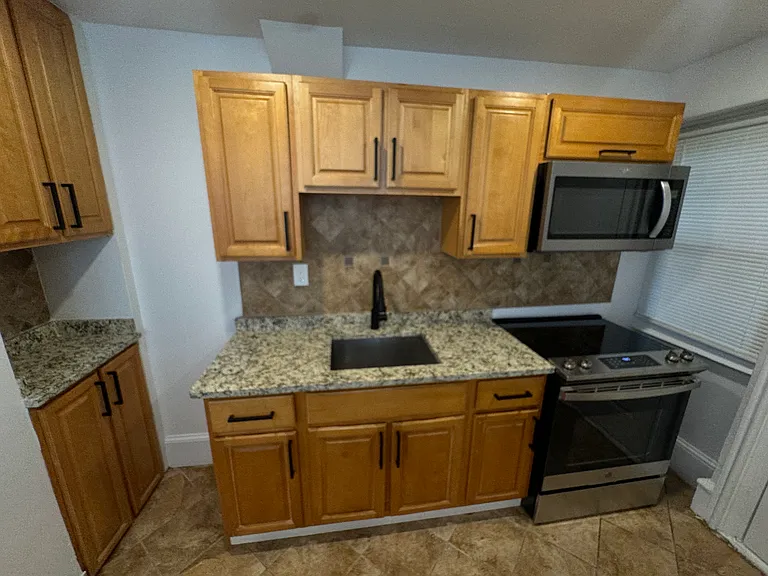 404 W Chelten Ave #1R — Photo 13