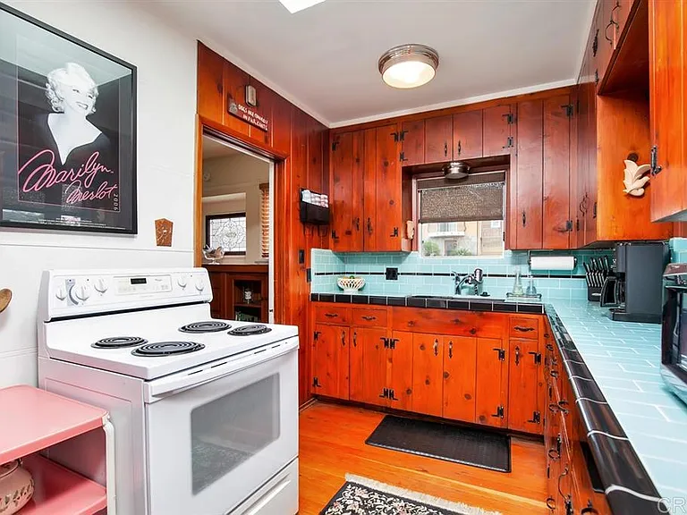 401 Alameda Blvd — Photo 6