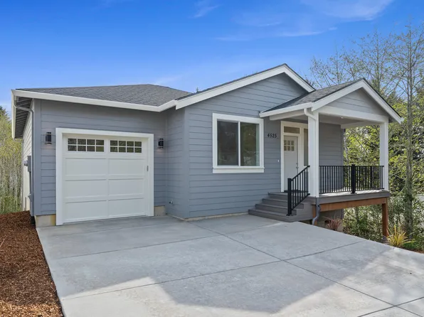 4525 Moon Dancer Ln, Tillamook, OR 97141