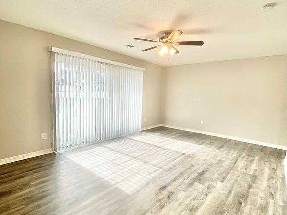 4th image of 4408 Pennsylvania Ave #4410-2