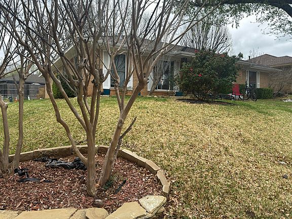 3rd image of 1308 Juniper Ln