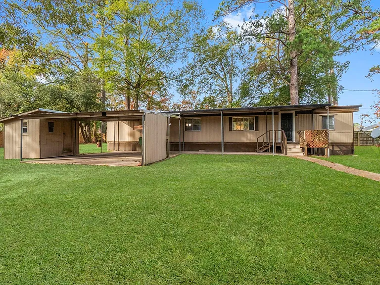906 E Hanson St — Photo 1
