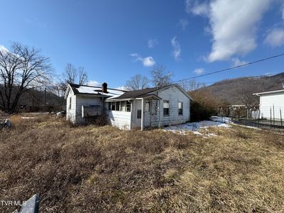 111 E 28th St S, Big Stone Gap, VA, 24219