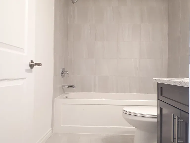 4 Bellhouse Ave — Photo 19