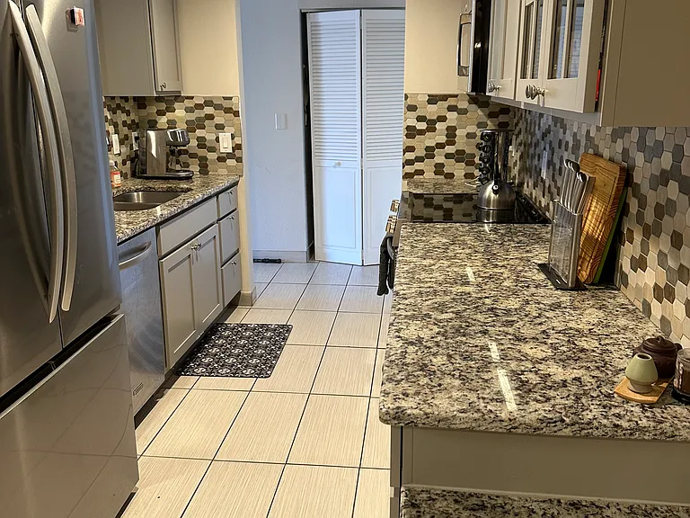 Tons of kitchen space to prepare meals