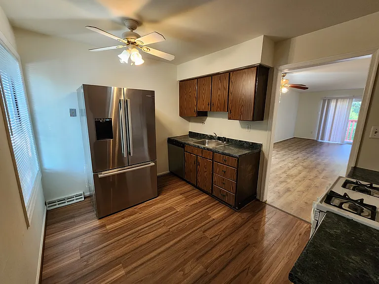 32 Sandybrook Dr — Photo 3