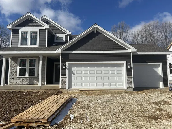 1111 Mt. Vernon DRIVE, Hartford, WI 53027
