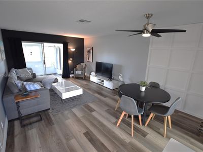 2971 Crosley Dr W APT J, West Palm Beach, FL, 33415