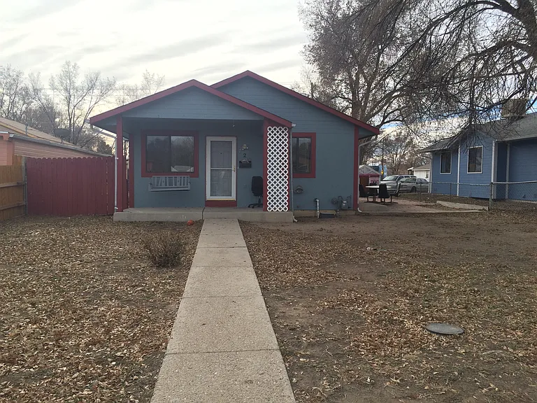 720 E River St — Photo 1