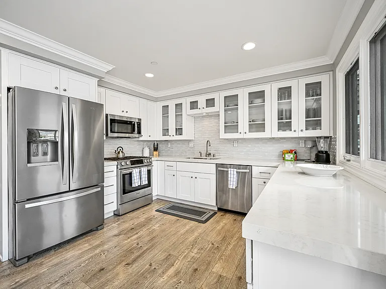 5306 Seashore Dr — Photo 19