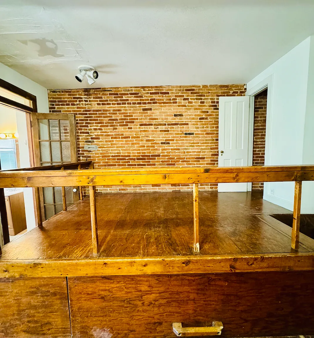 Studio, 700 sqft, $1,000 — Photo 3