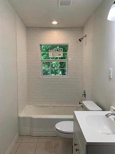 2 bed, 704 sqft, $1,175 — Photo 3