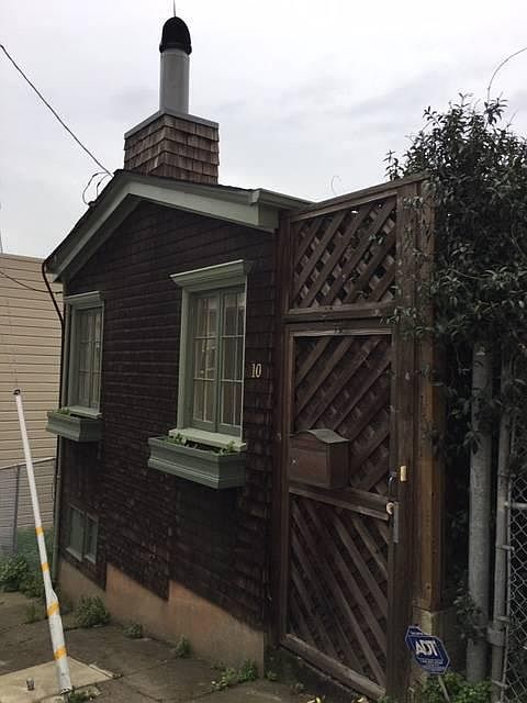 1st image of 10 Wetmore St