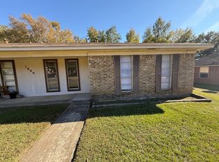 1000 Cheryl St #B, Longview, TX 75604