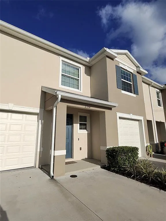 3 bed, 2.5 bath, 1740 sqft, $2,250 — Photo 3