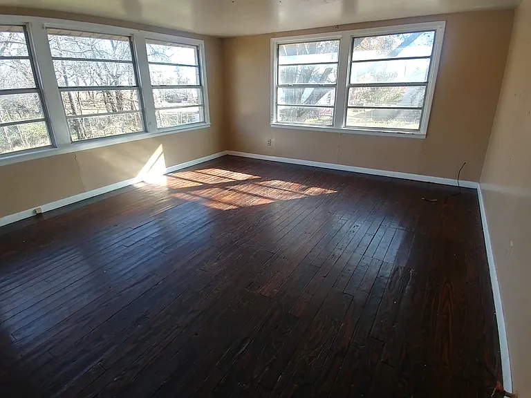209 Prairie Ave — Photo 7