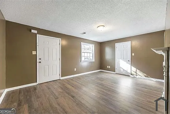 301 Diggs Blvd — Photo 11