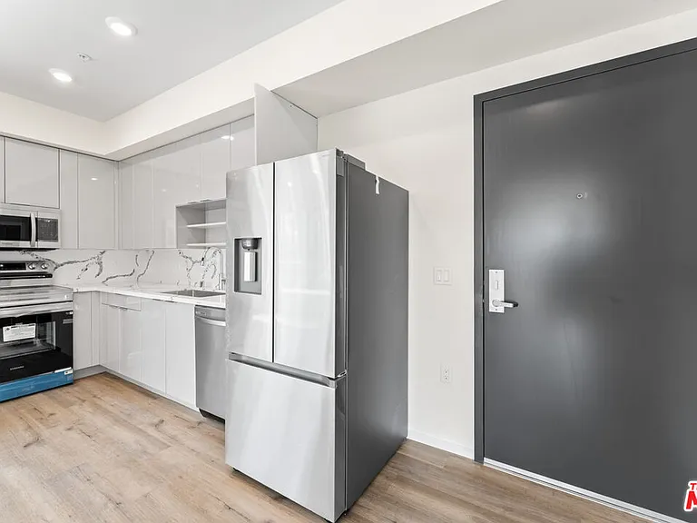 3105 Bellevue Ave #505 — Photo 3