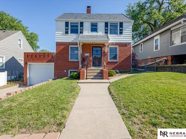 4542 Charles St, Omaha, NE 68132