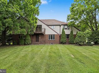 6651 Dark Hollow Rd, Wrightsville, PA 17368