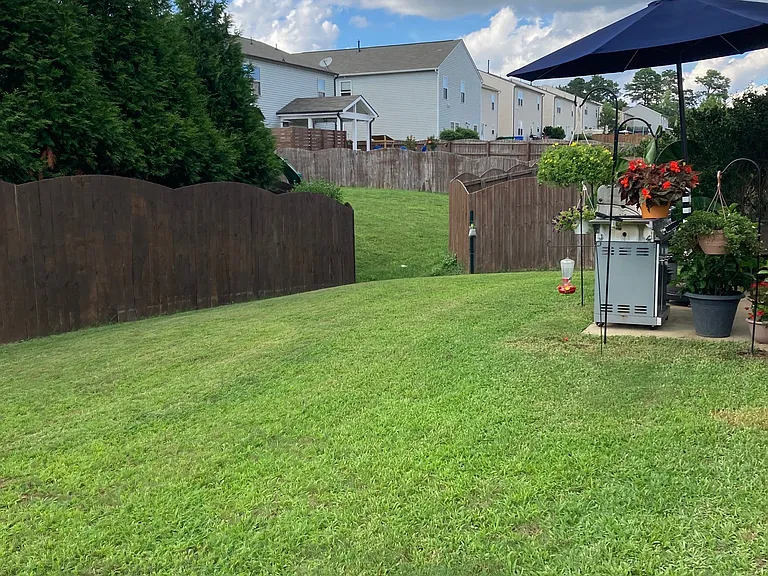 2510 Perthshire Ln — Photo 8
