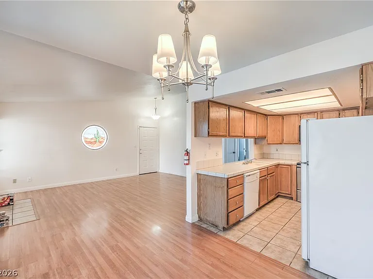 5068 Jeffreys St #202 — Photo 9