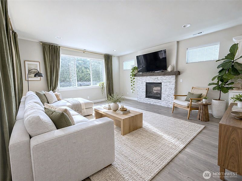 4th image of 853 S 49th Street