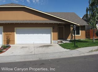 837 SE Strawberry Ln, Madras, OR 97741