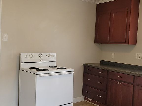 2nd image of 1312 Poston Cir