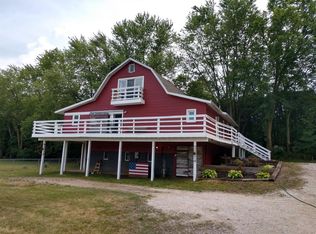 8955 E Long Lane Dr, Knox, IN 46534