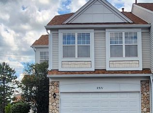 2371 Cove Ct, Elgin, IL