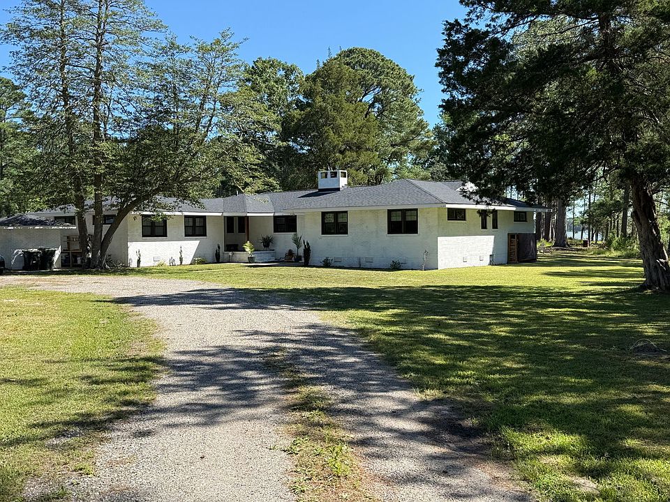1st image of 305 Ship Point Rd
