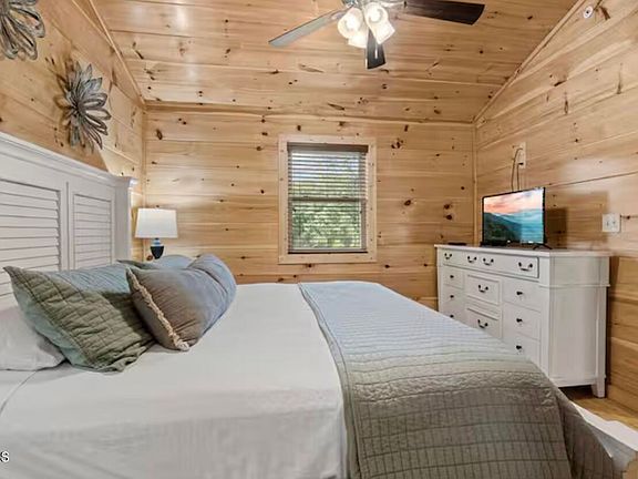 14th image of this home